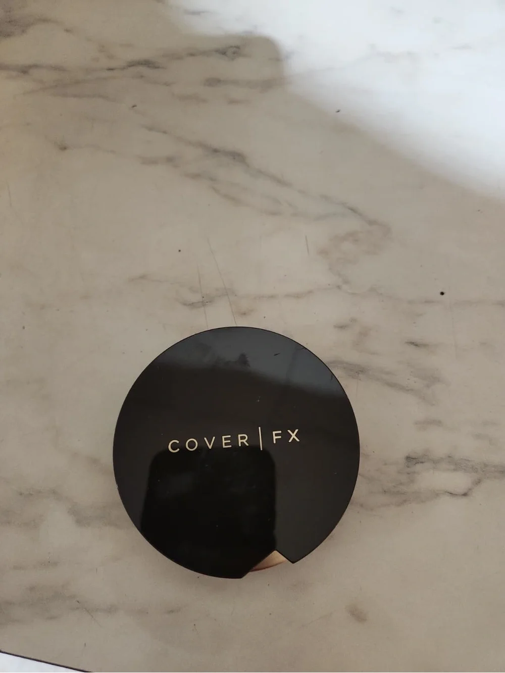 COVER FX Total Cover Cream Foundation Shade M2 Satin Full Cover Oil-Free 0.29 oz